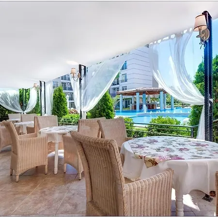 Dans Complexe Proche De La Mer, Sunny Apartment Sunny Beach